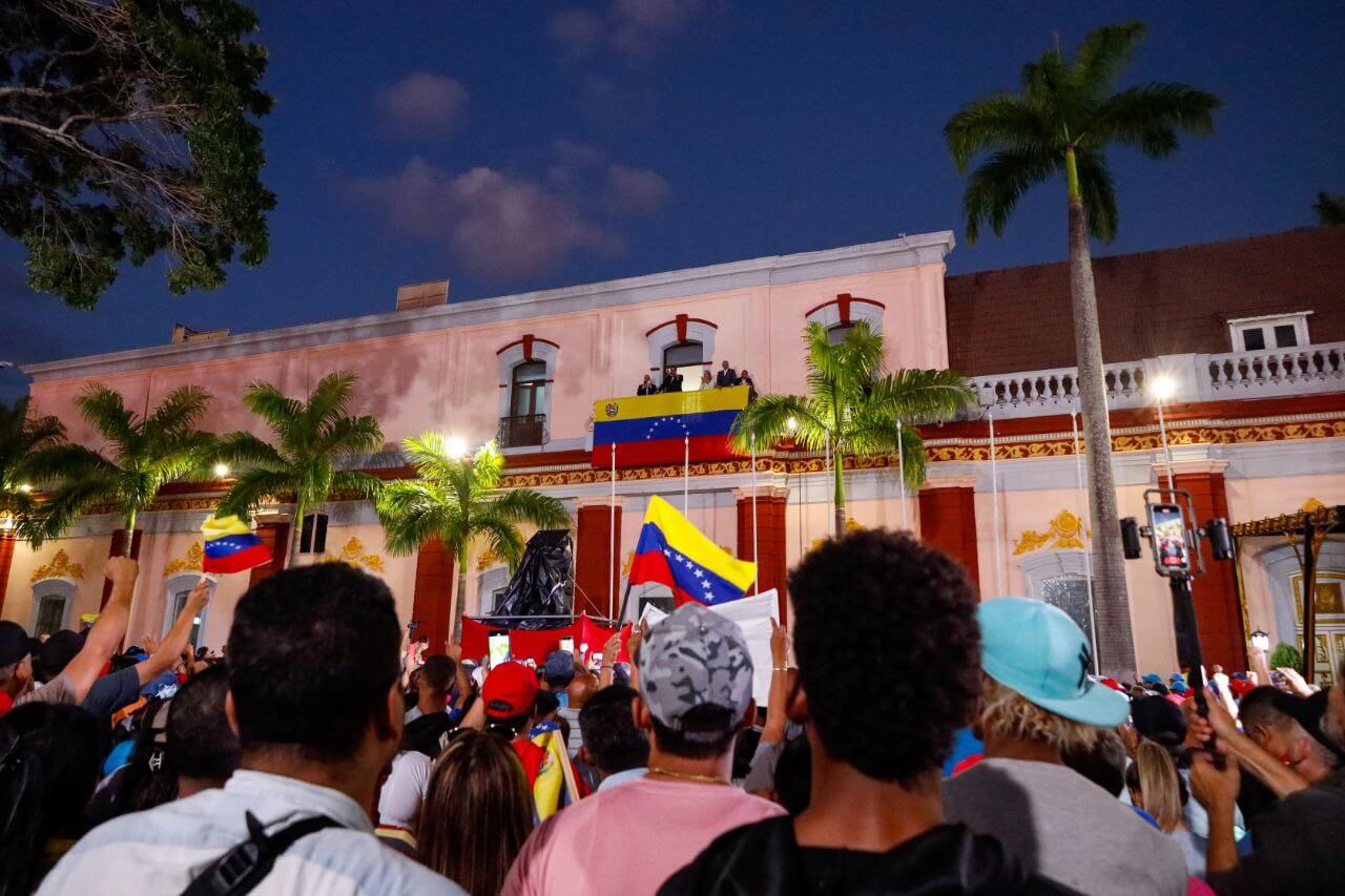 Lee más sobre el artículo Presidente Maduro: la Revolución Bolivariana es garantía de la vida republicana, la paz y la estabilidad