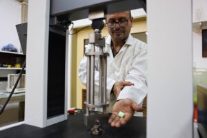 Lee más sobre el artículo Adoquines ecológicos: solución científica para la construcción civil y cuidado del ambiente