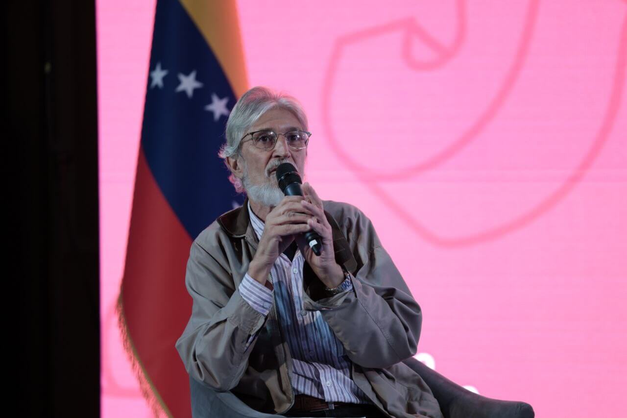 En este momento estás viendo Fernando Giuliani: Guerra híbrida en Venezuela ha sido planificada sistemáticamente por la extrema derecha