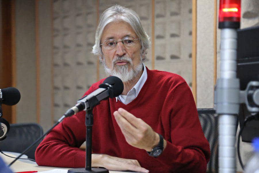 Lee más sobre el artículo Fernando Giuliani aborda la psicología de las redes sociales en “Activos en Red”