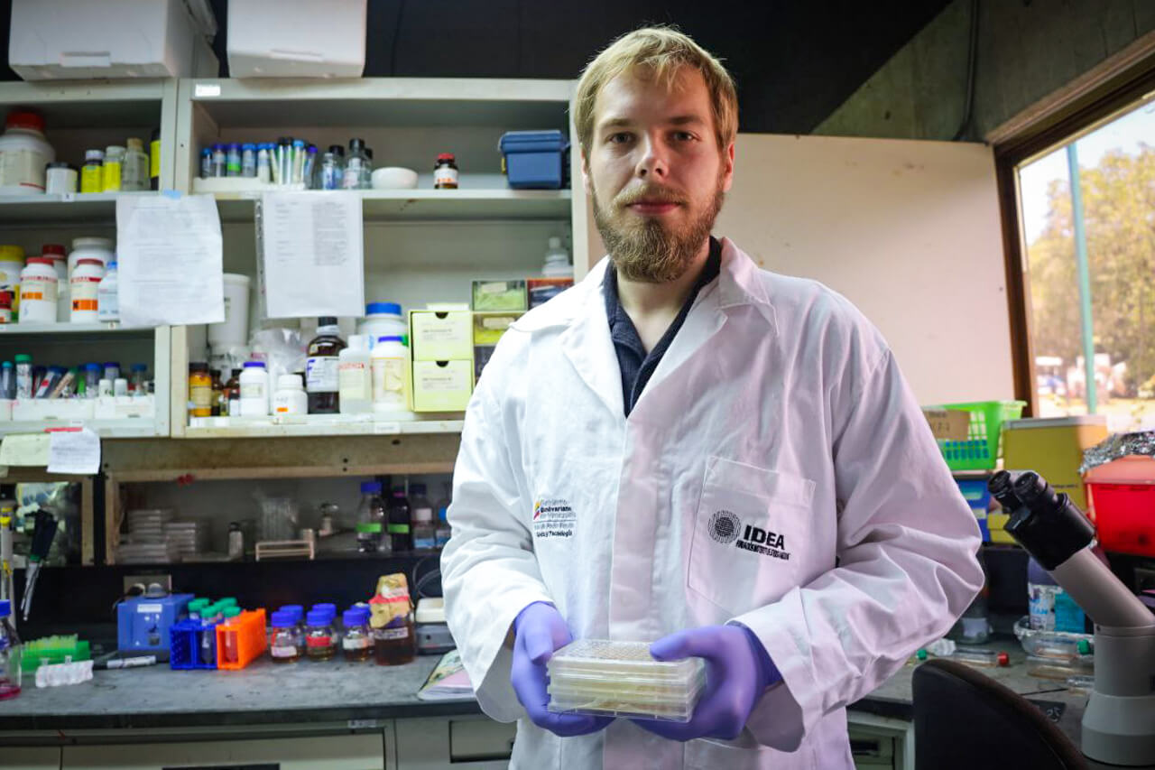 Lee más sobre el artículo Ondřej Bilák: Ejemplo de la cooperación científica internacional