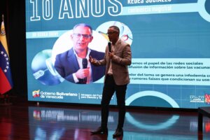 Lee más sobre el artículo Conferencia “10 años de vacunas en redes sociales” abordó el riesgo de la infodemia
