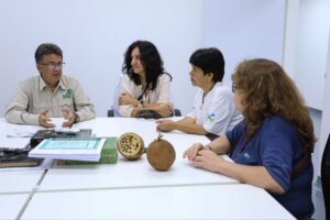 Lee más sobre el artículo Articulan trabajo en el Centro de Investigación Científica Tradicional y Ancestral en Amazonas