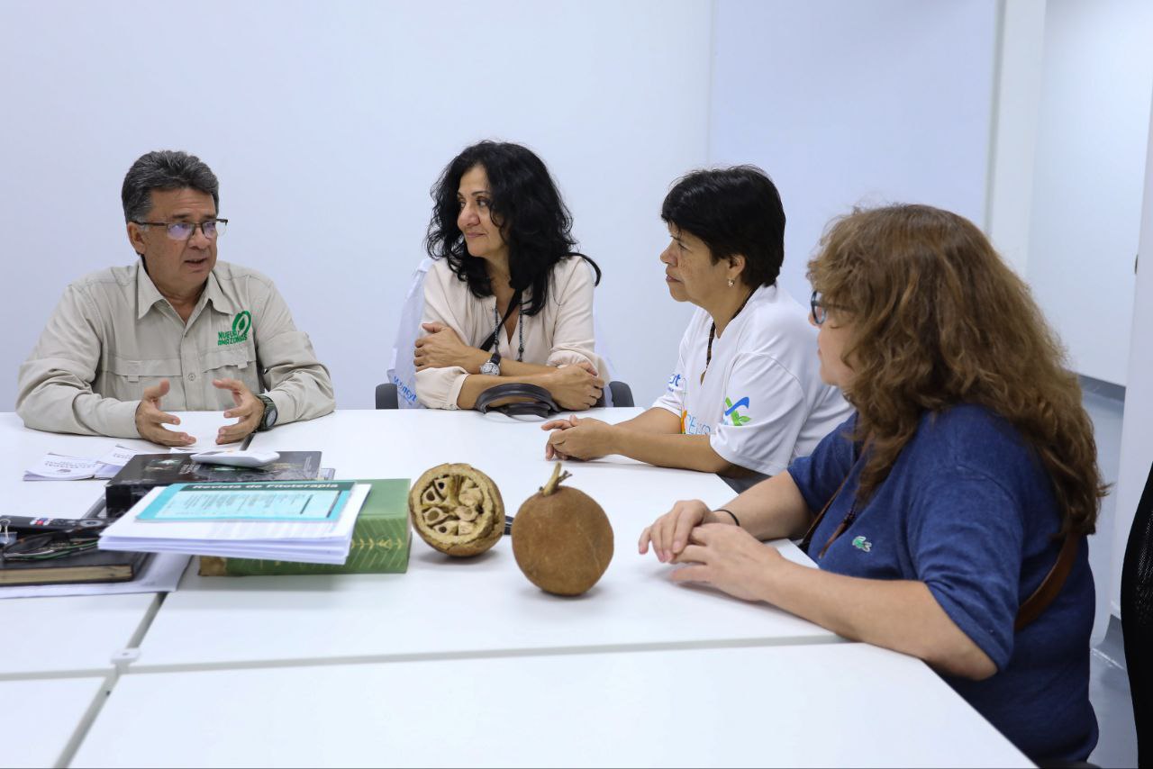 En este momento estás viendo Articulan trabajo en el Centro de Investigación Científica Tradicional y Ancestral en Amazonas
