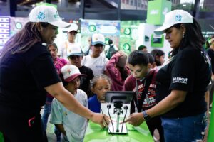 Lee más sobre el artículo Niños y niñas de Amazonas continúan recorrido educativo por espacios científicos y tecnológicos