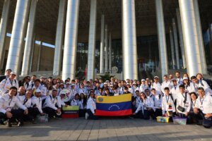 Lee más sobre el artículo Arranca la Olimpiada Mundial de Robótica Türkiye 2024