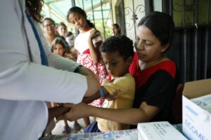 Lee más sobre el artículo Doble jornada se vivió en Mérida para contener a mosquitos transmisores de dengue, leishmaniasis y malaria
