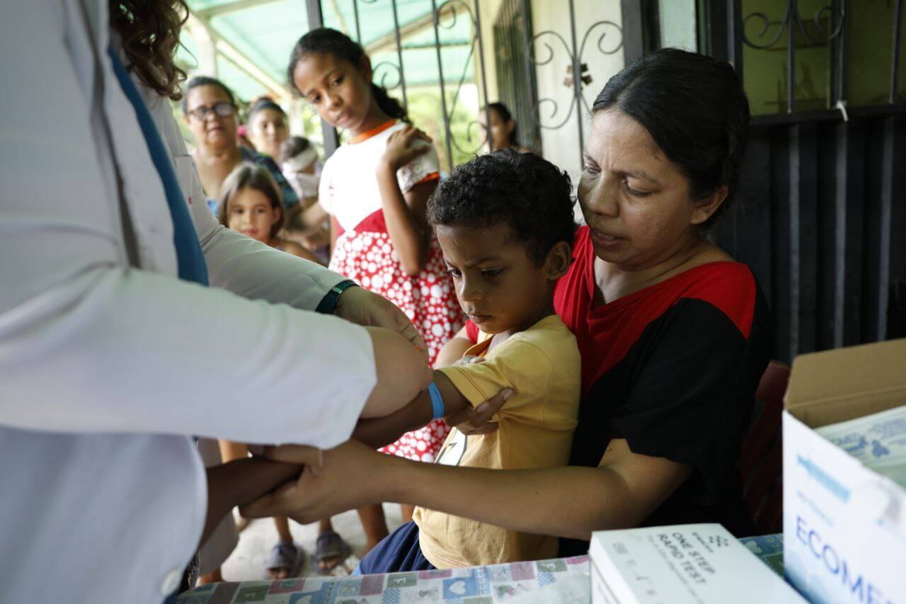 En este momento estás viendo Doble jornada se vivió en Mérida para contener a mosquitos transmisores de dengue, leishmaniasis y malaria