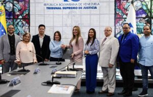 Lee más sobre el artículo TSJ y Mincyt firman convenio marco interinstitucional para la transformación digital del Poder Judicial