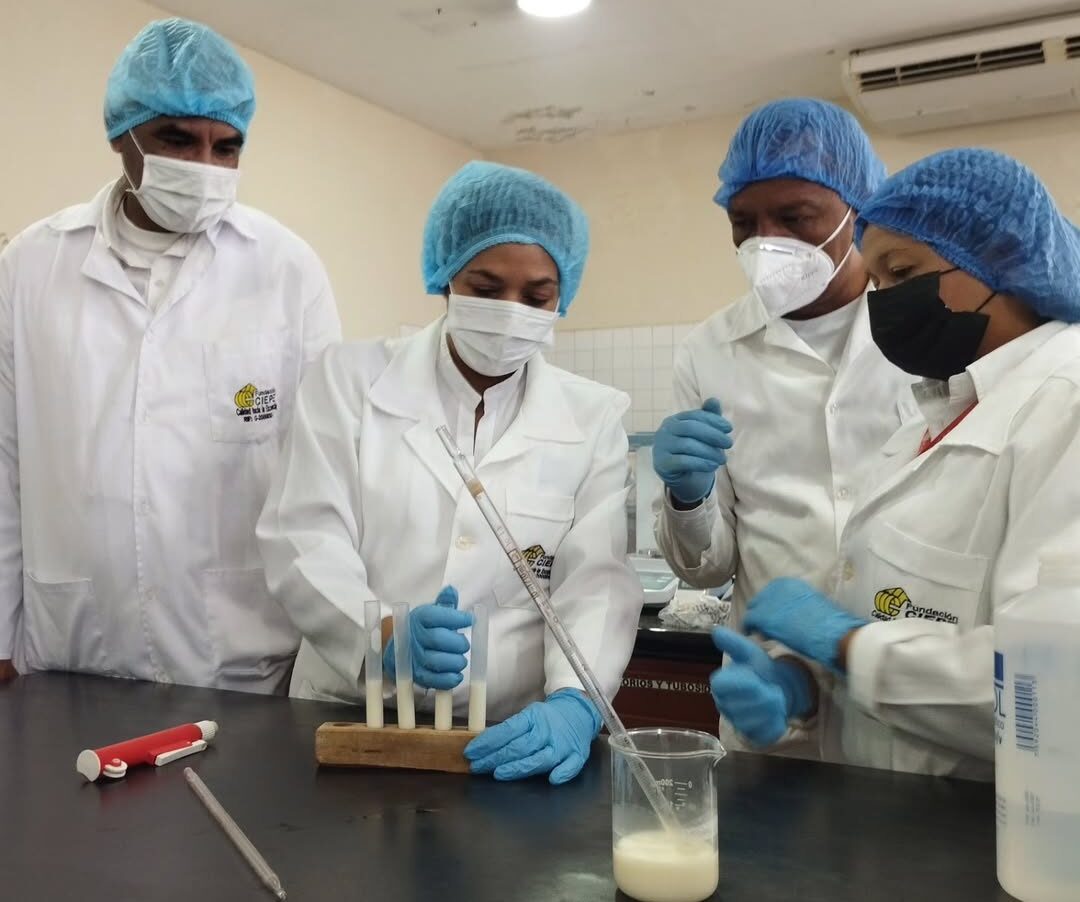 Lee más sobre el artículo Investigadores del Ciepe diseñan bebida probiótica que aporta beneficios a la salud