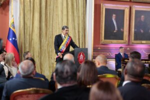 Lee más sobre el artículo Presidente Maduro convoca al diálogo nacional para avanzar en la reforma constitucional
