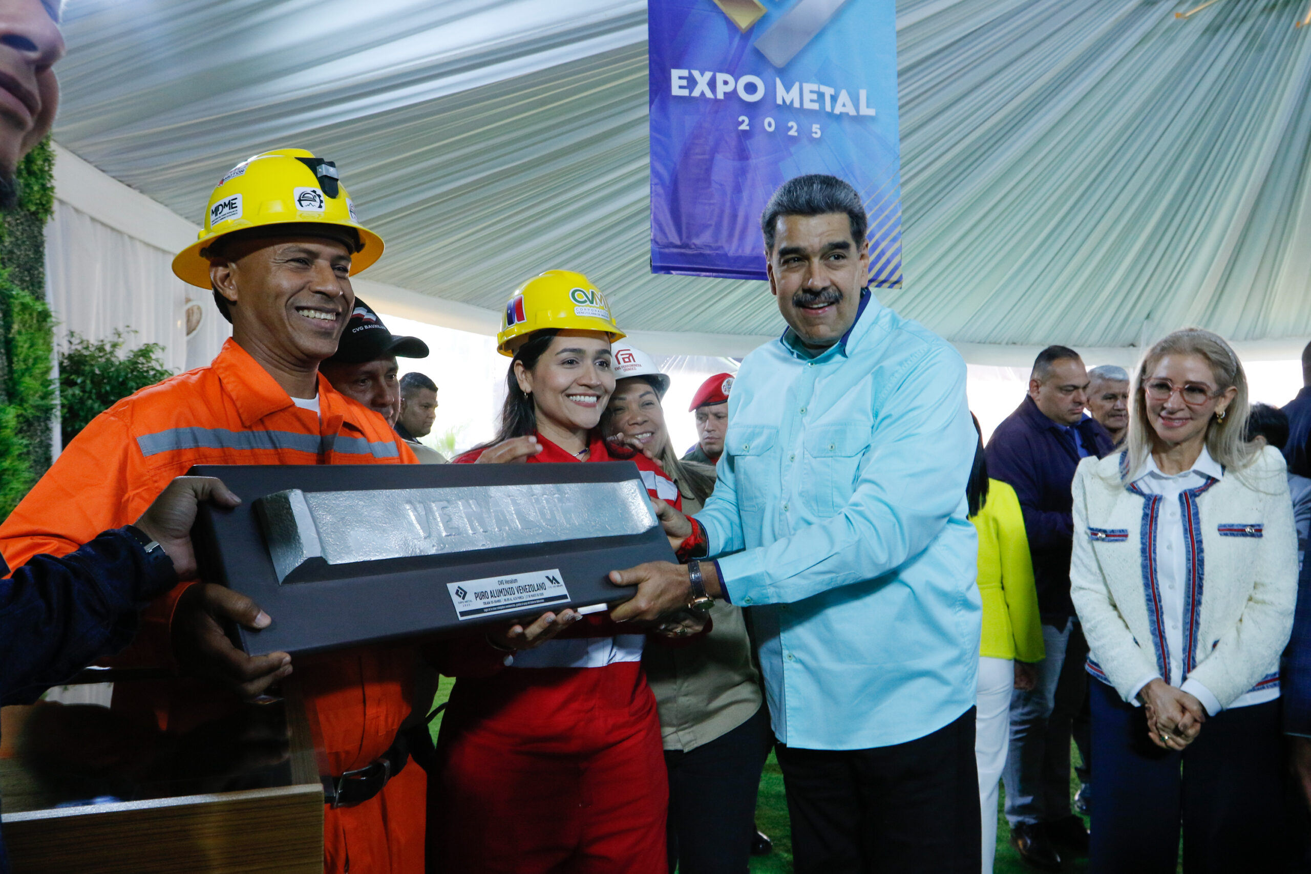 Lee más sobre el artículo Presidente Maduro pone en marcha motor minero y de las industrias básicas