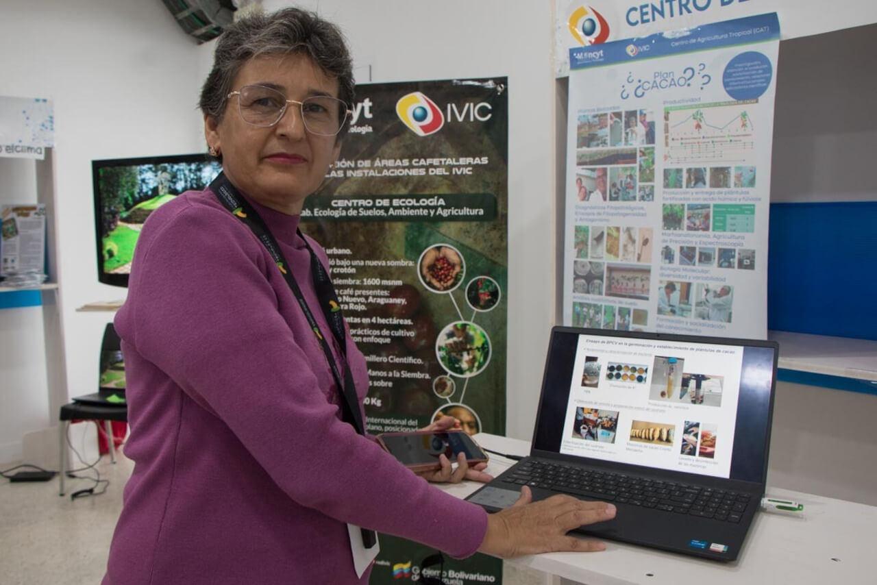 Lee más sobre el artículo Investigadores de IVIC- Mérida impulsan proyecto de estudio de microbiología del suelo en cultivo de cacao