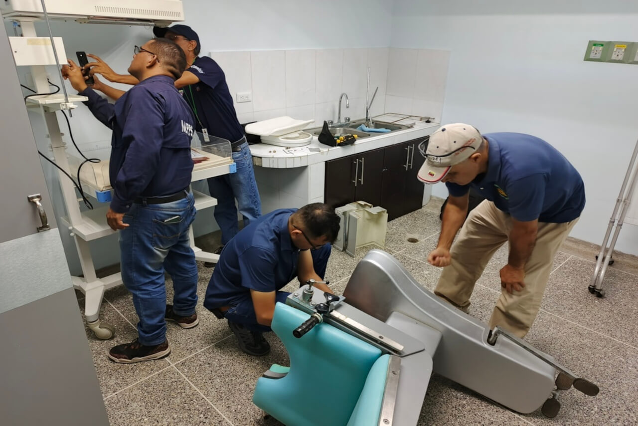 Lee más sobre el artículo Cayapa Heroica recupera equipos médicos de la Clínica Especializada Popular Arsenal en Aragua