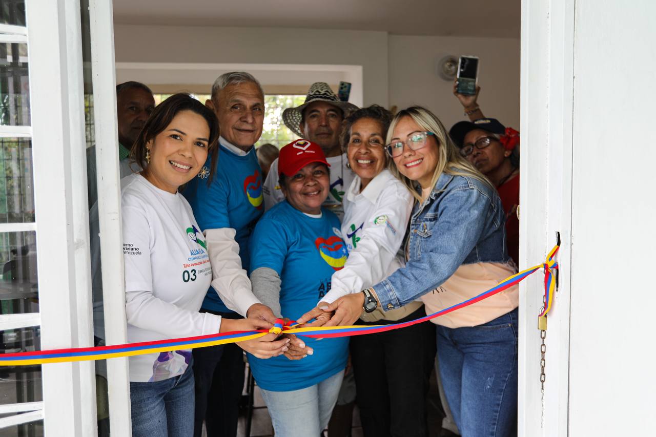 Lee más sobre el artículo Miranda | Inaugurado Centro de Producción de Plántulas de Hortalizas en Casa de los Abuelos Juana Ramírez La Avanzadora