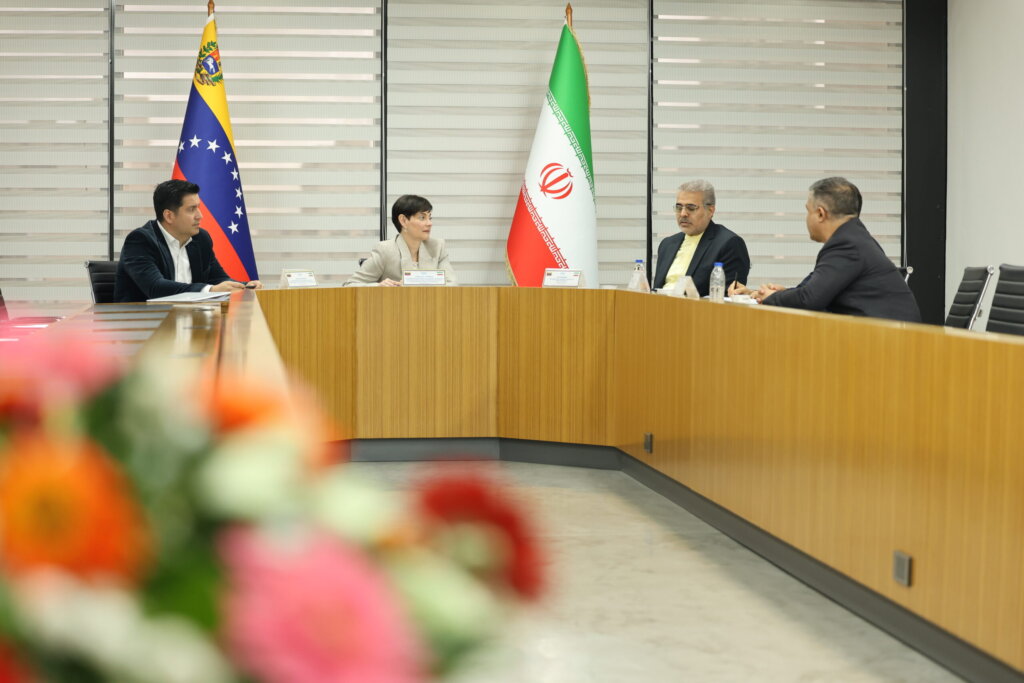 Avanzan relaciones de intercambio científico y tecnológico entre Irán y Venezuela