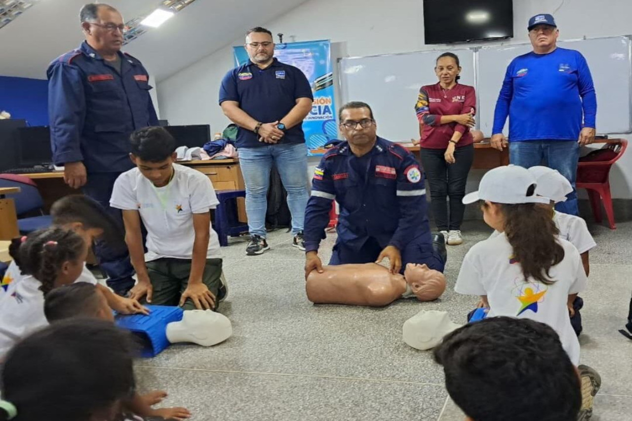 Lee más sobre el artículo Niños y niñas de Nueva Esparta se capacitaron en primeros auxilios junto a Fundacite