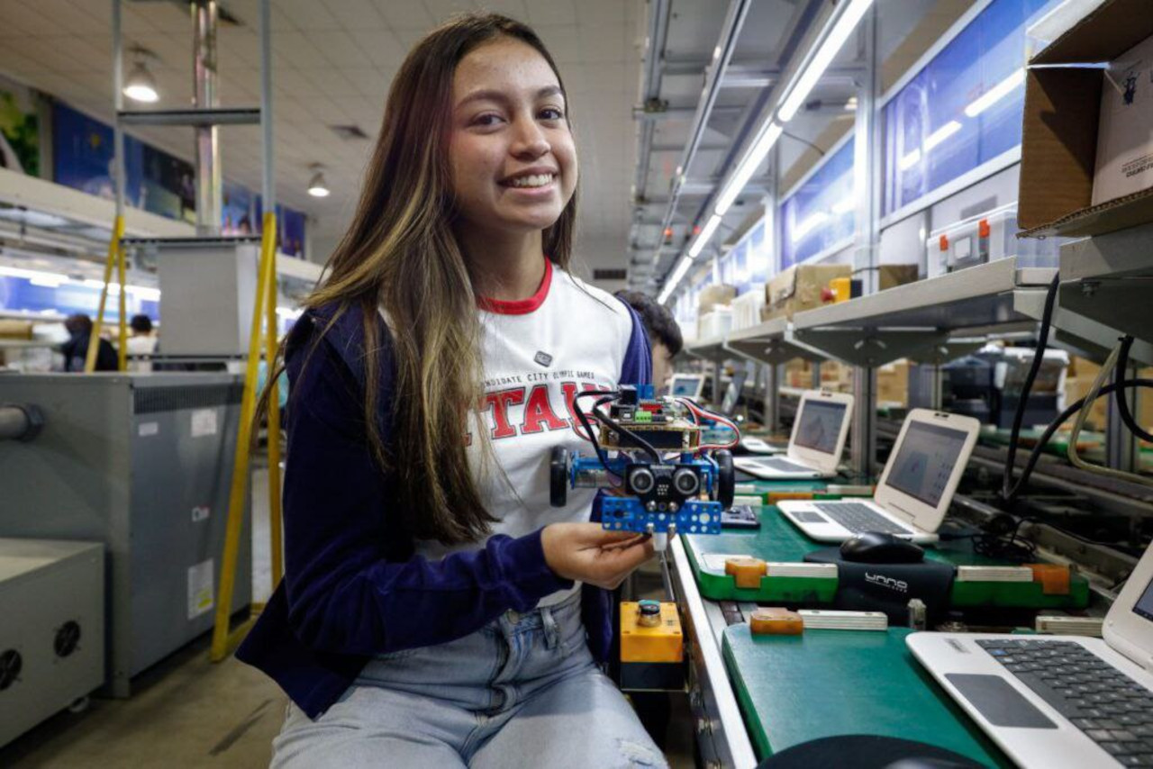 Lee más sobre el artículo La programación: herramienta esencial para el futuro de la educación
