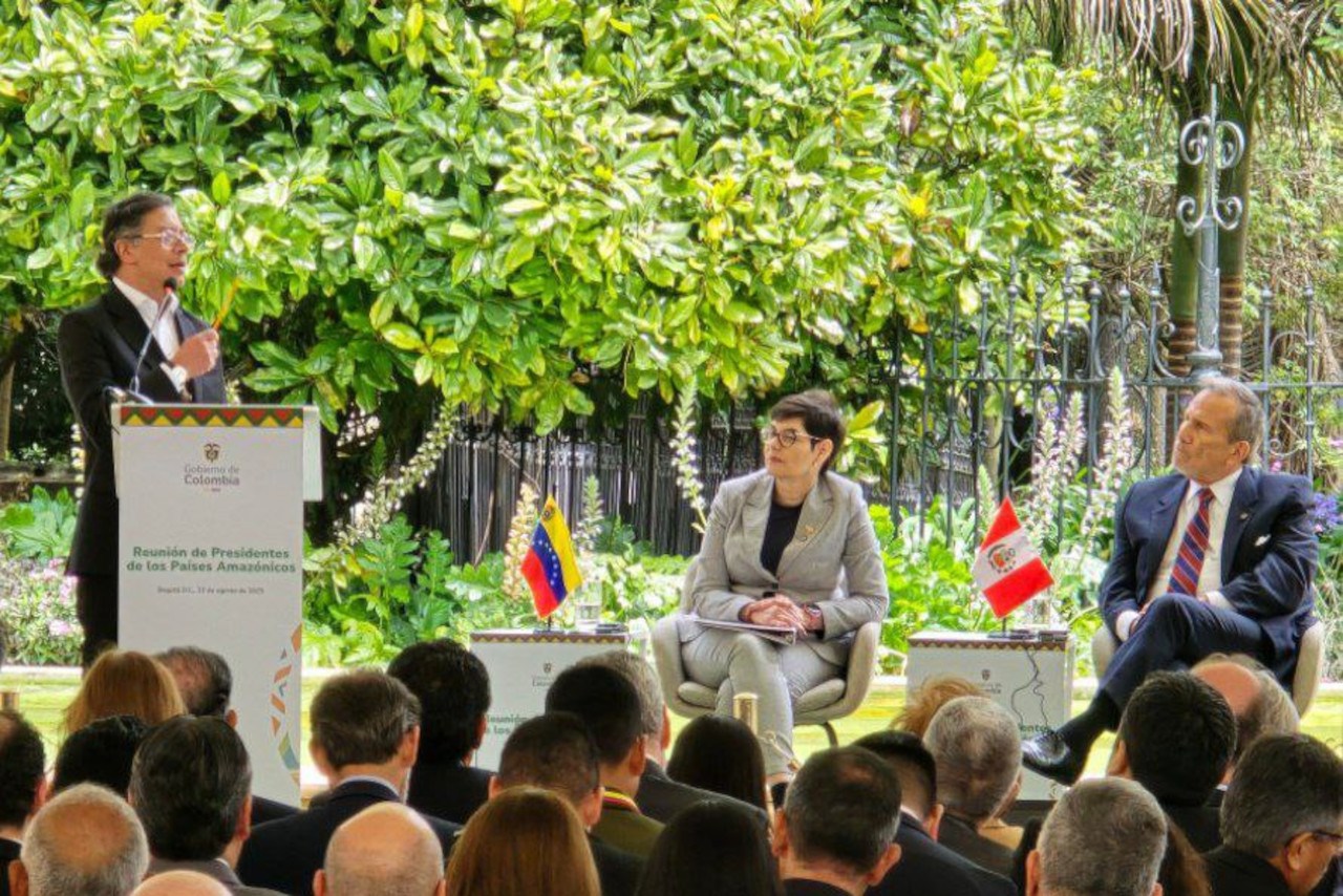 Lee más sobre el artículo Vicepresidenta Sectorial Gabriela Jiménez Ramírez participa en V Cumbre de Países Amazónicos