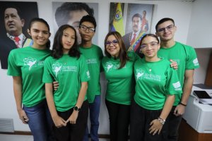 Lee más sobre el artículo Nanotecnólogos en formación: el sueño científico que florece en Venezuela