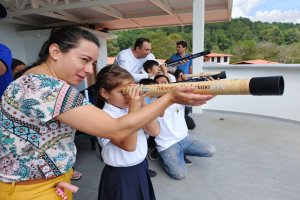 Lee más sobre el artículo El Mincyt impulsa fabricación de telescopios keplerianos y kits de óptica geométrica con recursos LOCTI