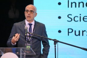 Lee más sobre el artículo Dr. Rodrigo Leonardi resalta avances y futuros proyectos del programa espacial de Brasil