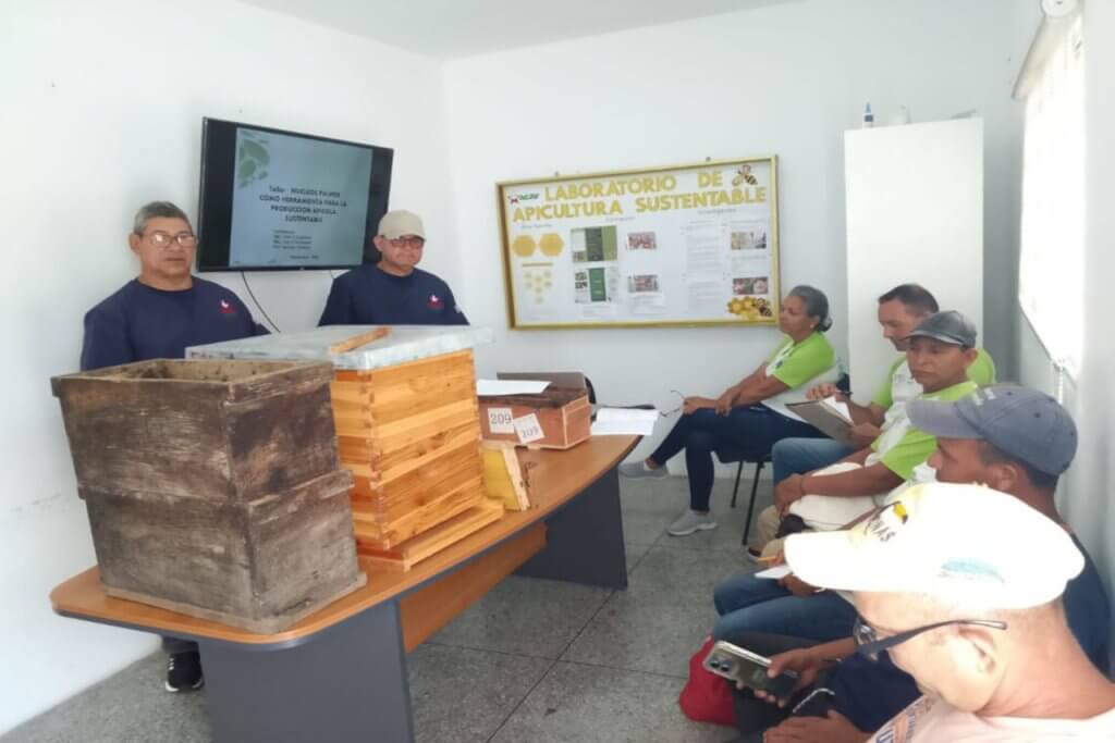 Apicultores de Barinas se capacitan en metodología Palmer para impulsar prácticas sostenibles