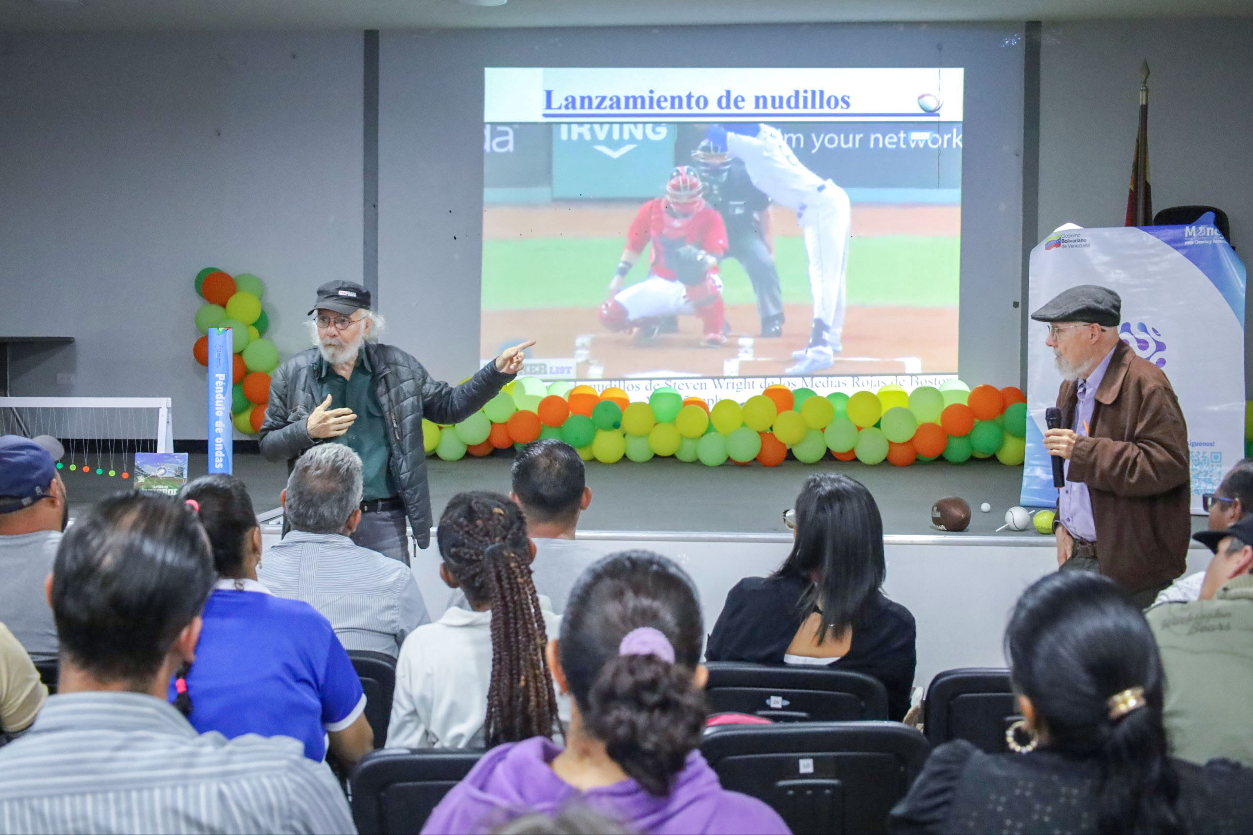 Lee más sobre el artículo Béisbol y física una nueva estrategia para enamorar a docentes y estudiantes