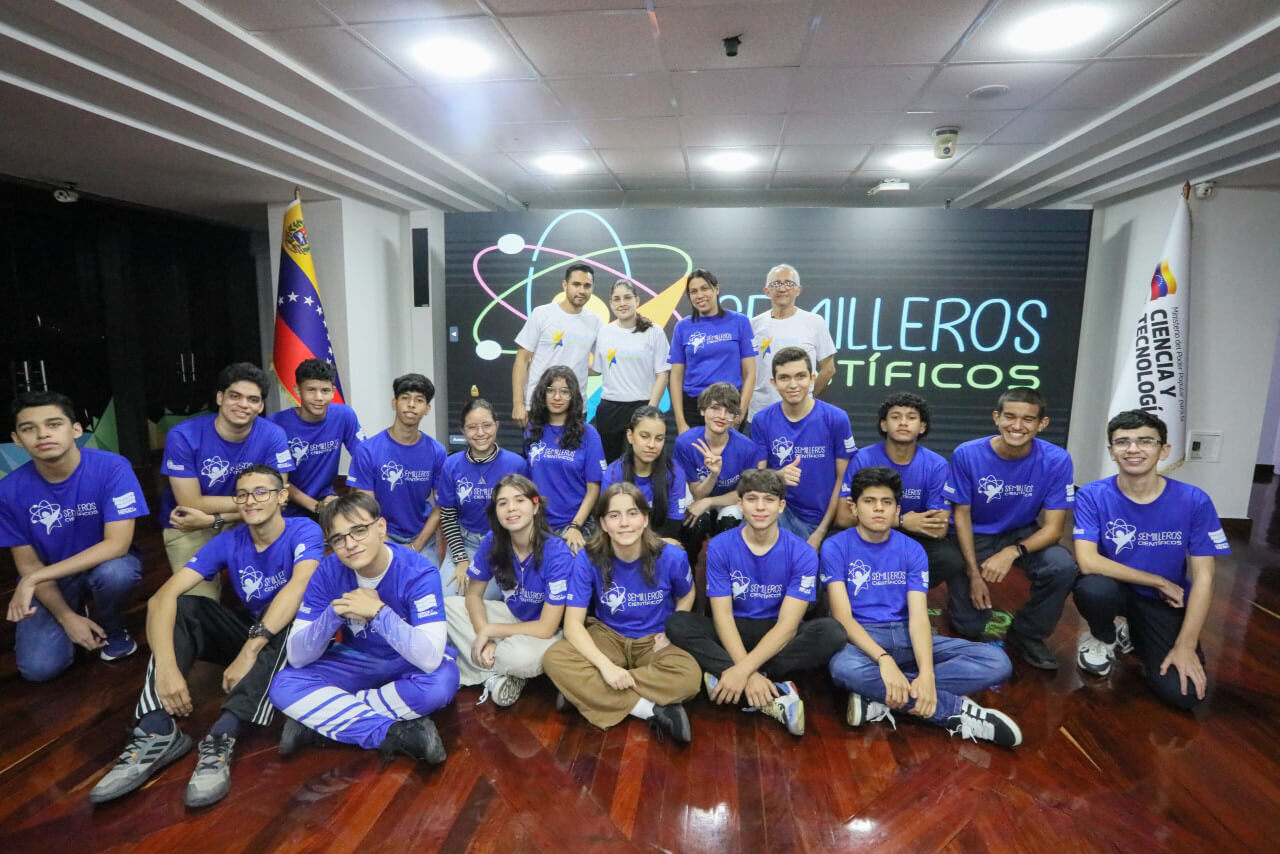 Lee más sobre el artículo Venezuela conquista oro, plata y bronce en Olimpiada Mundial de Jóvenes Físicos