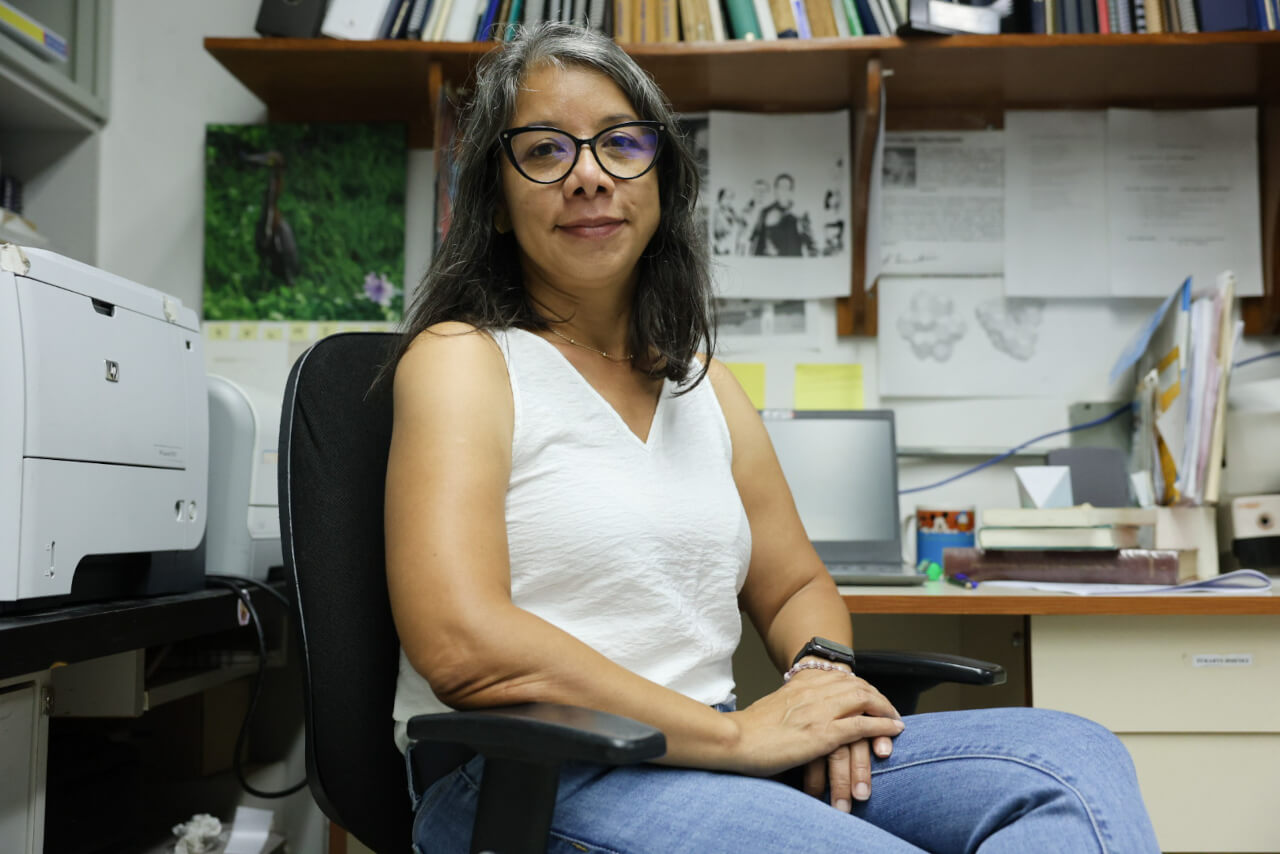 Lee más sobre el artículo Eucarys Jiménez contribuye con la lucha contra los cálculos renales en el IDEA