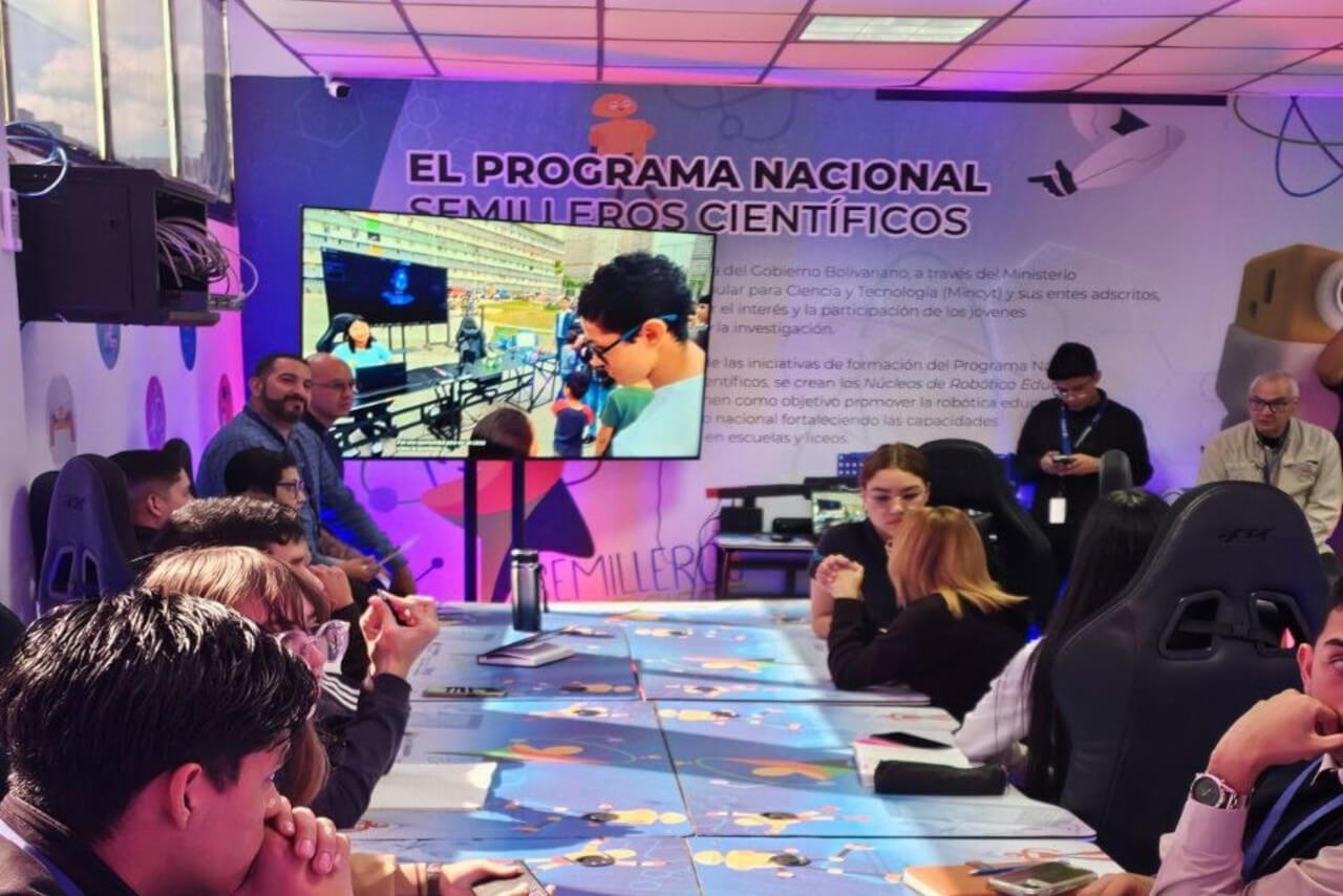 Lee más sobre el artículo Infocentro orienta a la juventud sobre el consumo veraz de información