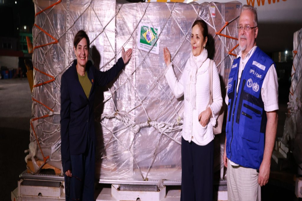 Venezuela recibe otras 23 toneladas de insumos médicos desde Brasil para garantizar Programa de Hemodiálisis y Nefrología