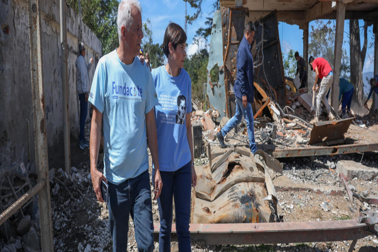 Lee más sobre el artículo Inician trabajos de reconstrucción en centros de investigación del IVIC destruidos por el bombardeo