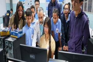 Lee más sobre el artículo Gobierno Bolivariano dota a la Escuela Técnica Industrial Gregorio Mac Gregor con 60 kits de electrónica educativa